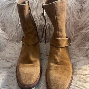 Chic Tan Suede Boots with Buckle